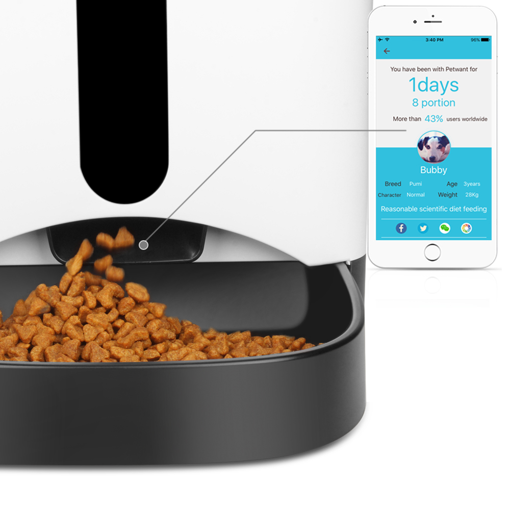 Built-in Microphone - Equipped with a microphone and speaker, you can record a message for your pet, or communicate in real time through the pet feeder; Even if your pet is not in the front of the camera, you can use the app to deliver a voice recording to call them over